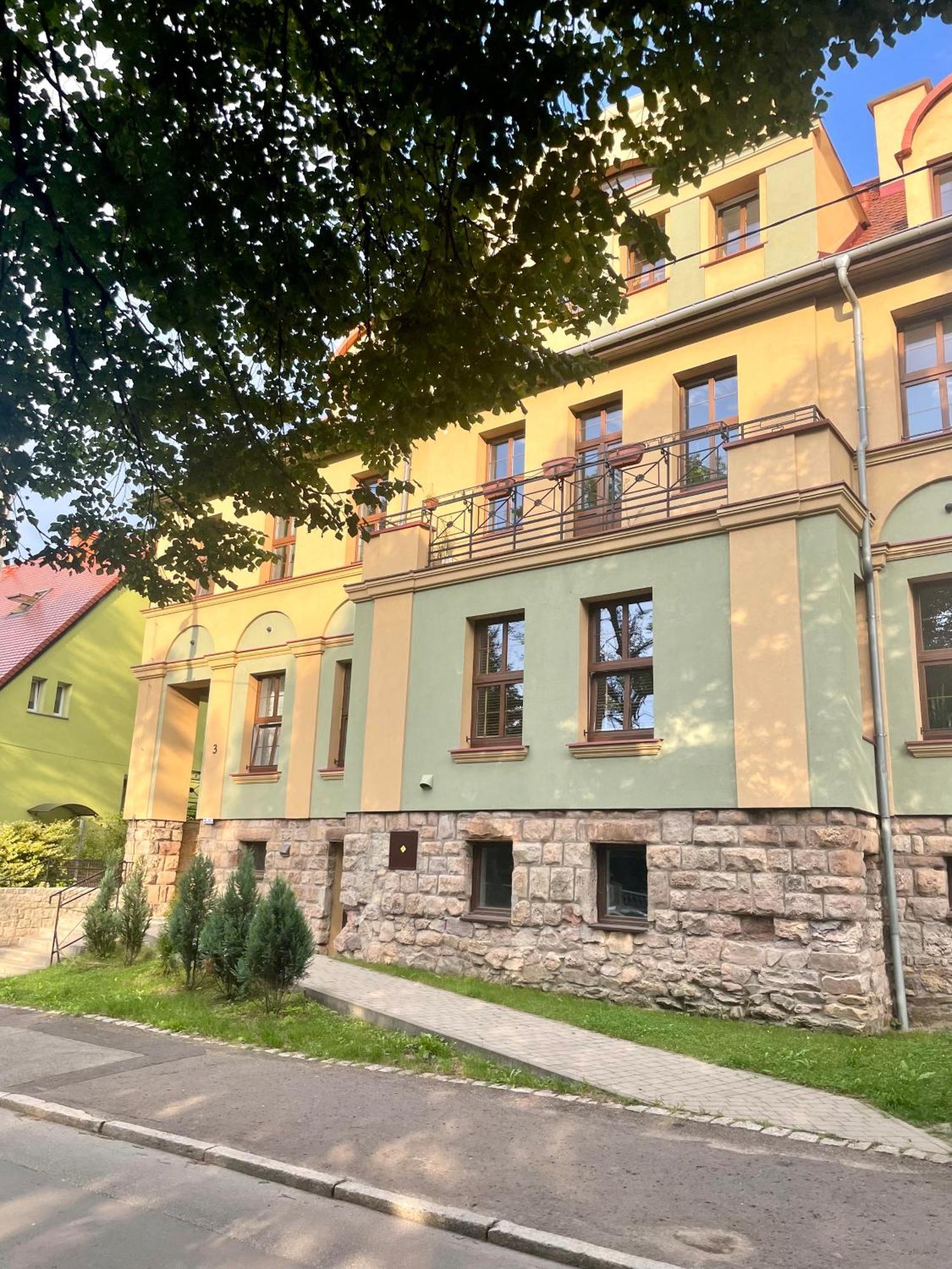 Szmaragdowa Sowa Leilighet Wałbrzych Eksteriør bilde